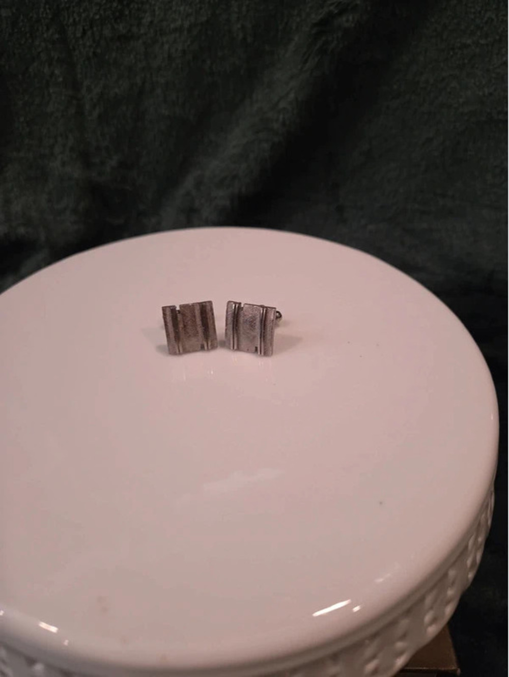 Silvertone cufflinks - Picture 2 of 4
